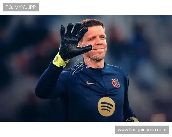 记者：什琴斯尼周四抵达巴塞罗那，体检可能推迟到之后几天